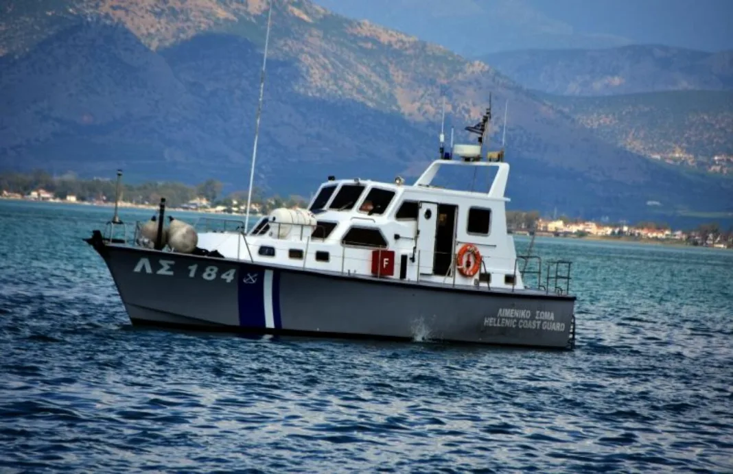 Νεκρή 79χρονη σε παραλία της Φολεγάνδρου Νεκρή 79χρονη σε παραλία της Φολεγάνδρου