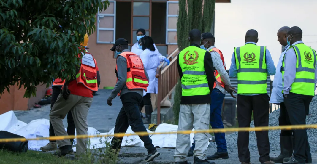 Κένυα: Συνελήφθησαν οκτώ μαθήτριες για την πυρκαγιά σε οικοτροφείο θηλέων με 16 νεκρούς και 73 τραυματίες Κένυα: Συνελήφθησαν οκτώ μαθήτριες για την πυρκαγιά σε οικοτροφείο θηλέων με 16 νεκρούς και 73 τραυματίες