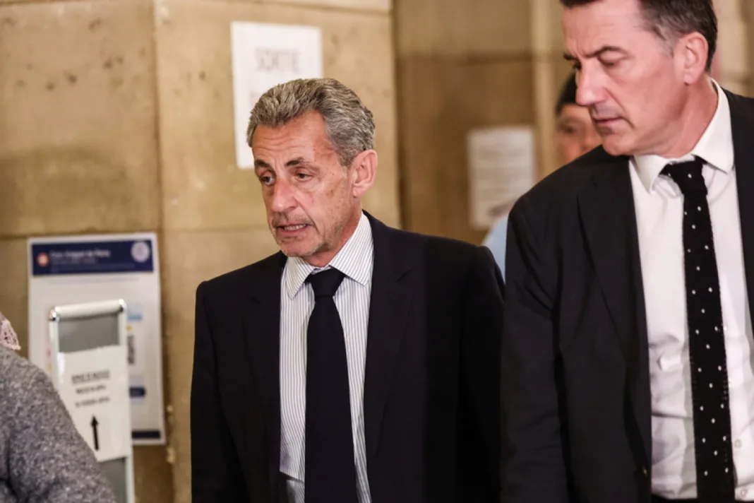 Επτά χρόνια φυλάκιση και πρόστιμο €300.000 πρότεινε στο Εφετείο η Εισαγγελία για τον Σαρκοζί Επτά χρόνια φυλάκιση και πρόστιμο €300.000 πρότεινε στο Εφετείο η Εισαγγελία για τον Σαρκοζί