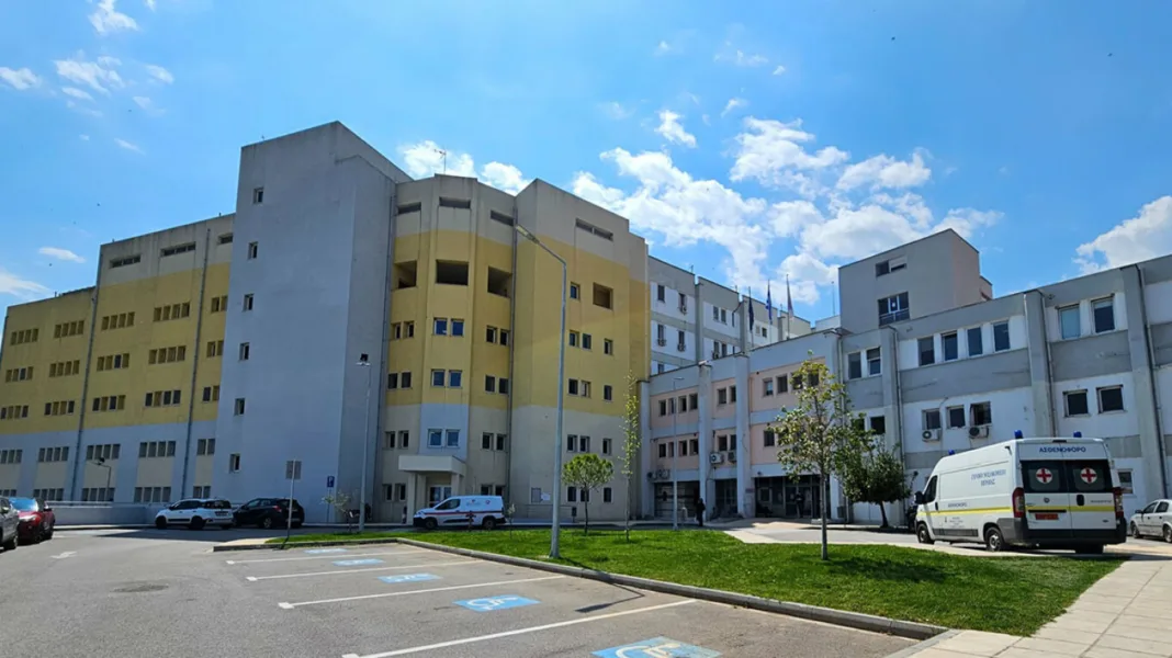 Νεκρός 75χρονος μετά από πτώση στο Νοσοκομείο Βέροιας Νεκρός 75χρονος μετά από πτώση στο Νοσοκομείο Βέροιας
