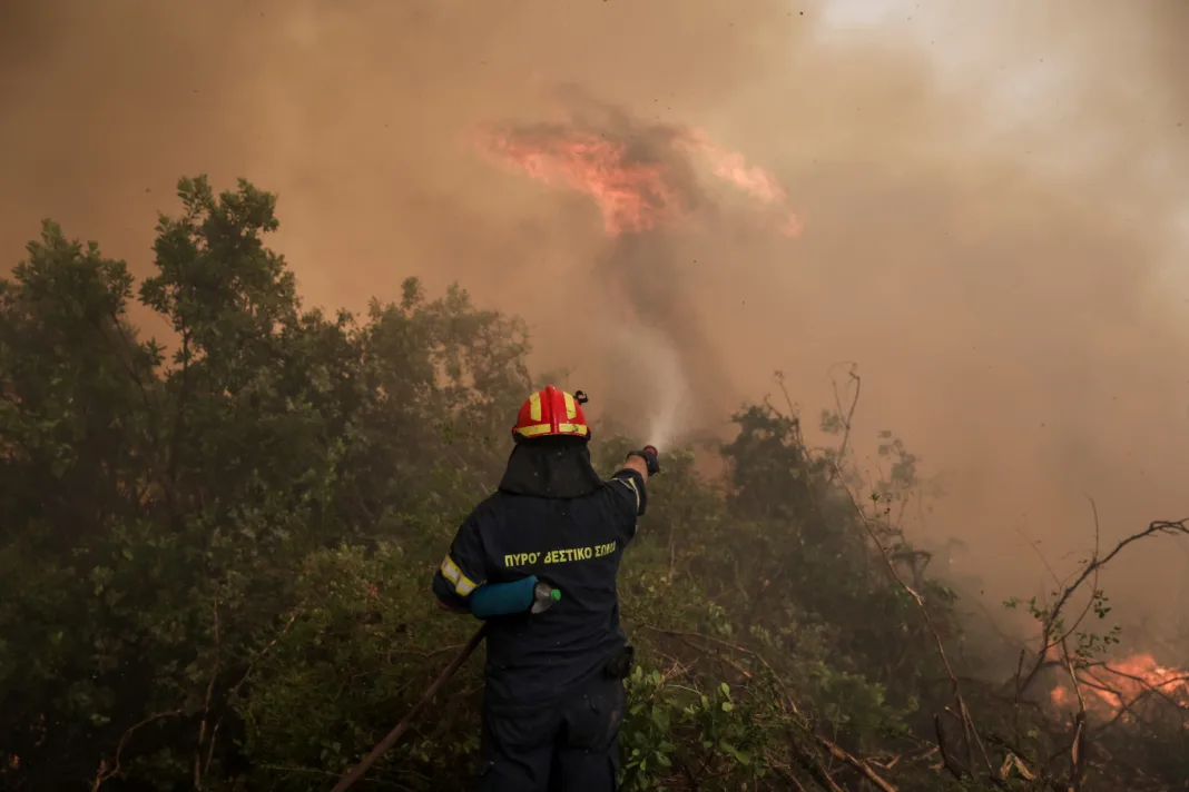 Συνελήφθη 57χρονη για εμπρησμό από πρόθεση στην Κορινθία Συνελήφθη 57χρονη για εμπρησμό από πρόθεση στην Κορινθία