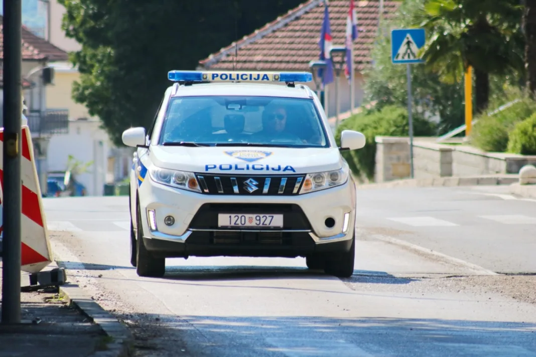 Τέσσερις νεκροί έπειτα από συντριβή μικρού αεροσκάφους στην Κροατία Τέσσερις νεκροί έπειτα από συντριβή μικρού αεροσκάφους στην Κροατία