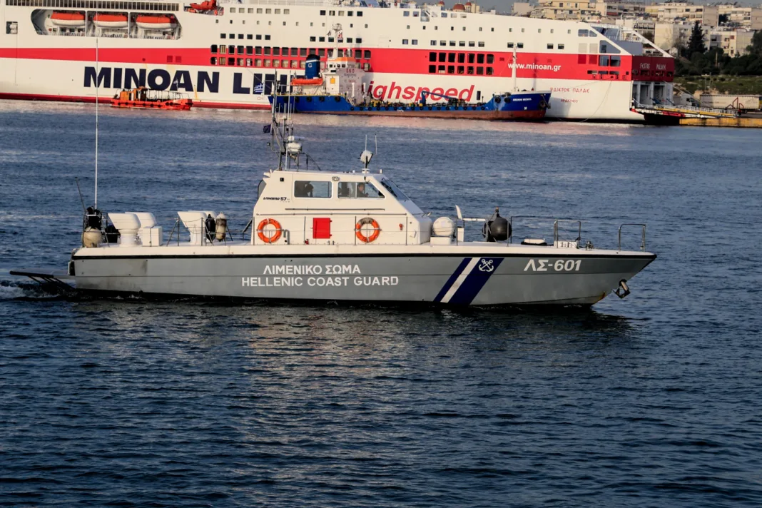 Εντοπίστηκε σορός 60χρονου άντρα στη θαλάσσια περιοχή του λιμανιού του Πειραιά Εντοπίστηκε σορός 60χρονου άντρα στη θαλάσσια περιοχή του λιμανιού του Πειραιά