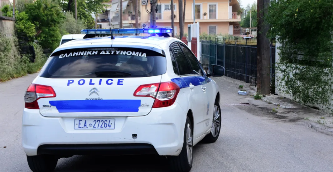 Πάνω από 6 κιλά κάνναβης βρέθηκαν σε συνεργείο αυτοκινήτων στη Νέα Χαλκηδόνα Πάνω από 6 κιλά κάνναβης βρέθηκαν σε συνεργείο αυτοκινήτων στη Νέα Χαλκηδόνα