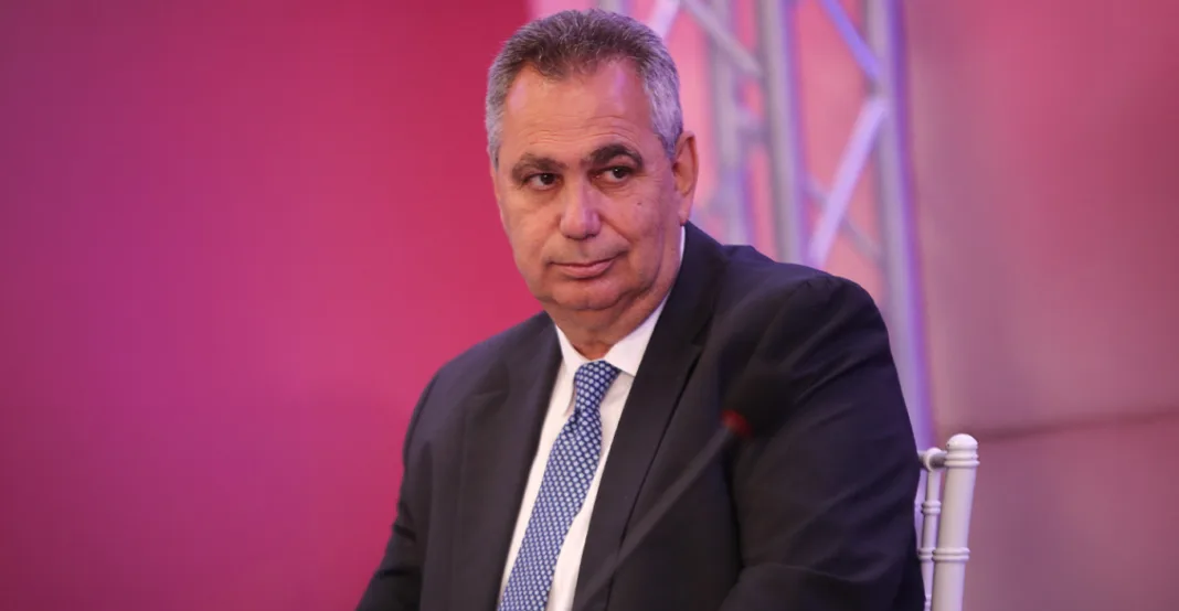 Η ανακοίνωση του ΣΚΑΪ για την παραίτηση του Βασίλη Χιώτη από τον όμιλο Η ανακοίνωση του ΣΚΑΪ για την παραίτηση του Βασίλη Χιώτη από τον όμιλο