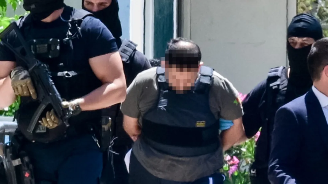 Ποινική δίωξη για 4 κακουργήματα στον 37χρονο Παλαιστίνιο που κατηγορείται για σχέδιο τρομοκρατικής επίθεσης Ποινική δίωξη για 4 κακουργήματα στον 37χρονο Παλαιστίνιο που κατηγορείται για σχέδιο τρομοκρατικής επίθεσης