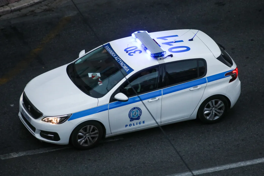 Τρεις συλλήψεις για καλλιέργεια και διακίνηση κάνναβης στην Αττική, πάνω από 90.000 ευρώ το κέρδος των κατηγορούμενων Τρεις συλλήψεις για καλλιέργεια και διακίνηση κάνναβης στην Αττική, πάνω από 90.000 ευρώ το κέρδος των κατηγορούμενων