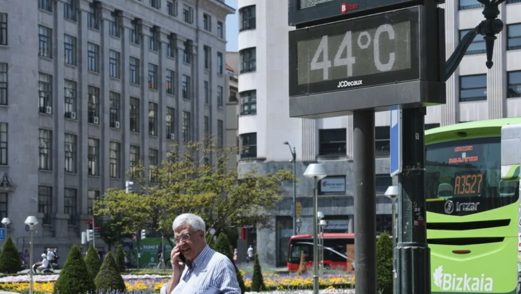 Η Δευτέρα και η Τρίτη ήταν οι θερμότερες ημέρες για μήνα Ιούνιο στην Ισπανία από το 1950 Η Δευτέρα και η Τρίτη ήταν οι θερμότερες ημέρες για μήνα Ιούνιο στην Ισπανία από το 1950