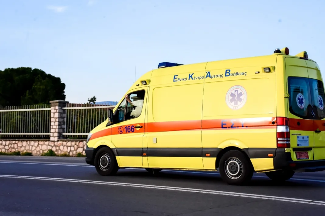 Κομοτηνή: 19χρονος με μηχανή παρέσυρε αστυνομικό που του έκανε σήμα για έλεγχο, δεν είχε δίπλωμα Κομοτηνή: 19χρονος με μηχανή παρέσυρε αστυνομικό που του έκανε σήμα για έλεγχο, δεν είχε δίπλωμα