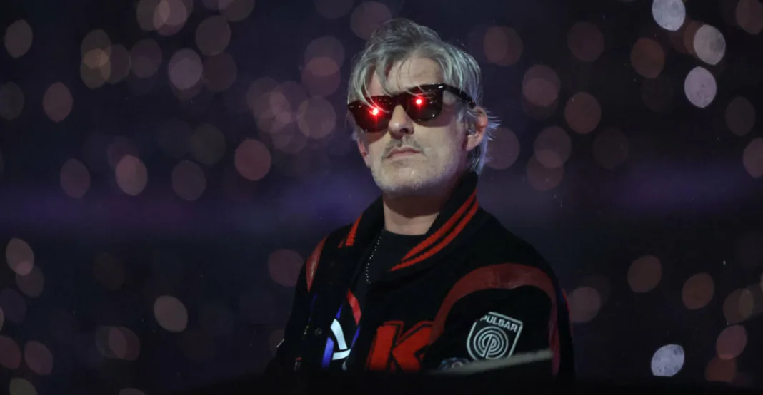Ο Γάλλος DJ Kavinsky βρέθηκε νεκρός στο σπίτι του στο Παρίσι Ο Γάλλος DJ Kavinsky βρέθηκε νεκρός στο σπίτι του στο Παρίσι
