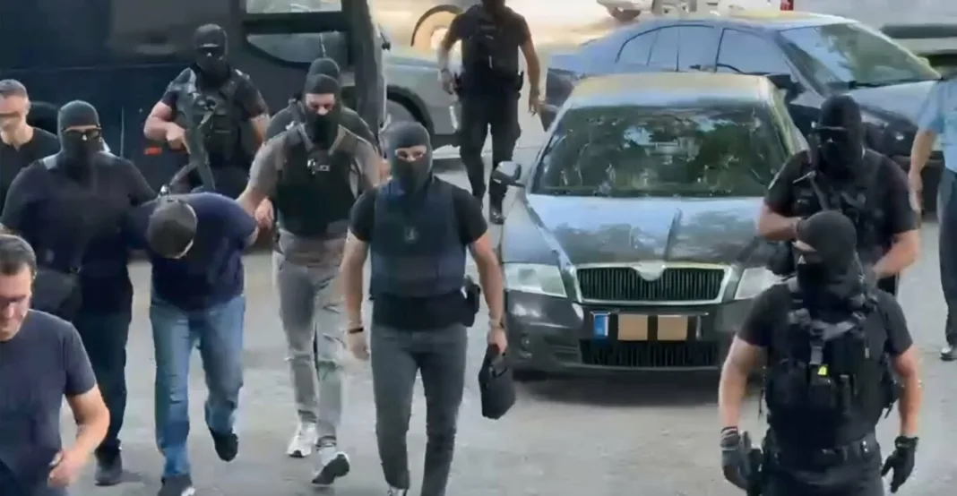 Προφυλακιστέος ο 24χρονος που φέρεται να παραχώρησε το διαμέρισμά του στους δράστες της δολοφονίας της Βάγιας Νέστορα Προφυλακιστέος ο 24χρονος που φέρεται να παραχώρησε το διαμέρισμά του στους δράστες της δολοφονίας της Βάγιας Νέστορα