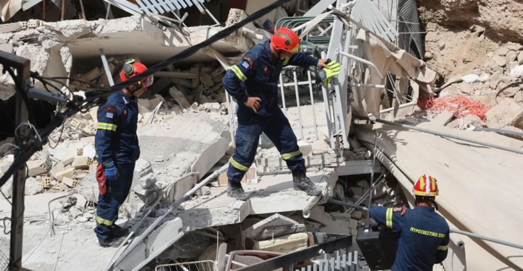 Ελεύθεροι οι πέντε συλληφθέντες για την κατάρρευση της πολυκατοικίας στα Πετράλωνα Ελεύθεροι οι πέντε συλληφθέντες για την κατάρρευση της πολυκατοικίας στα Πετράλωνα