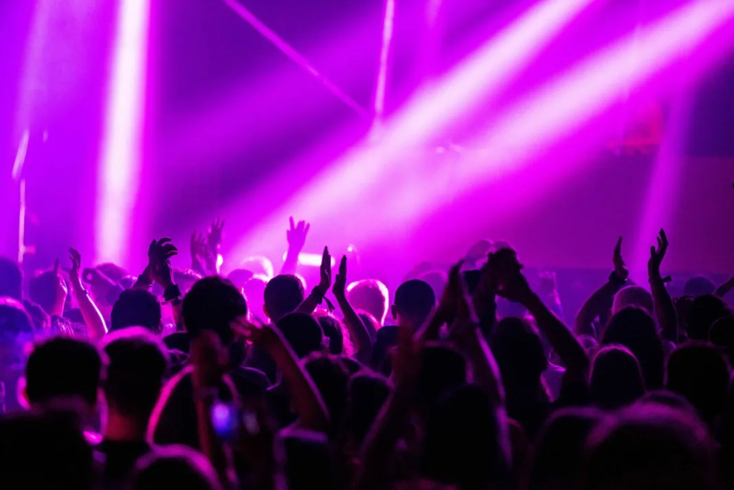 Σοβαρά τραυματισμένος 27χρονος μετά από καβγά σε μαγαζί στα Γιαννιτσά, συνελήφθη ένας νεαρός Σοβαρά τραυματισμένος 27χρονος μετά από καβγά σε μαγαζί στα Γιαννιτσά, συνελήφθη ένας νεαρός