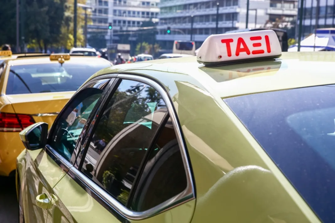 Νέα καταγγελία για οδηγό ταξί: Χρέωσε Καναδό τουρίστα 800 ευρώ για τη διαδρομή αεροδρόμιο – κέντρο Νέα καταγγελία για οδηγό ταξί: Χρέωσε Καναδό τουρίστα 800 ευρώ για τη διαδρομή αεροδρόμιο – κέντρο