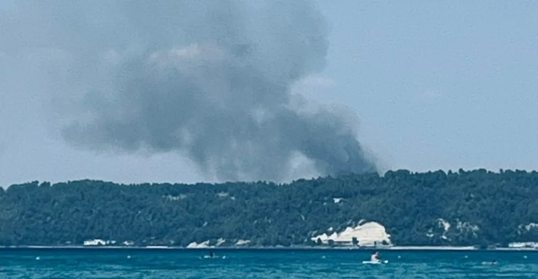 Φωτιά στη Σίβηρη Χαλκιδικής, ήχησε το 112 για ετοιμότητα Φωτιά στη Σίβηρη Χαλκιδικής, ήχησε το 112 για ετοιμότητα