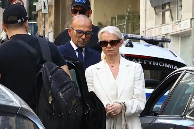 Θάνατος Μαζωνάκη: Στον ανακριτή ο υπνοθεραπευτής – Στο μικροσκόπιο τα οικονομικά στοιχεία των γιατρών και νέες καταγγελίες Θάνατος Μαζωνάκη: Στον ανακριτή ο υπνοθεραπευτής – Στο μικροσκόπιο τα οικονομικά στοιχεία των γιατρών και νέες καταγγελίες