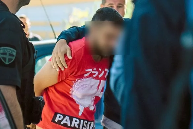 Ηγουμενίτσα: Προφυλακίστηκε ο 27χρονος για τη γυναικοκτονία της Πηνελόπης (Βίντεο) Ηγουμενίτσα: Προφυλακίστηκε ο 27χρονος για τη γυναικοκτονία της Πηνελόπης (Βίντεο)