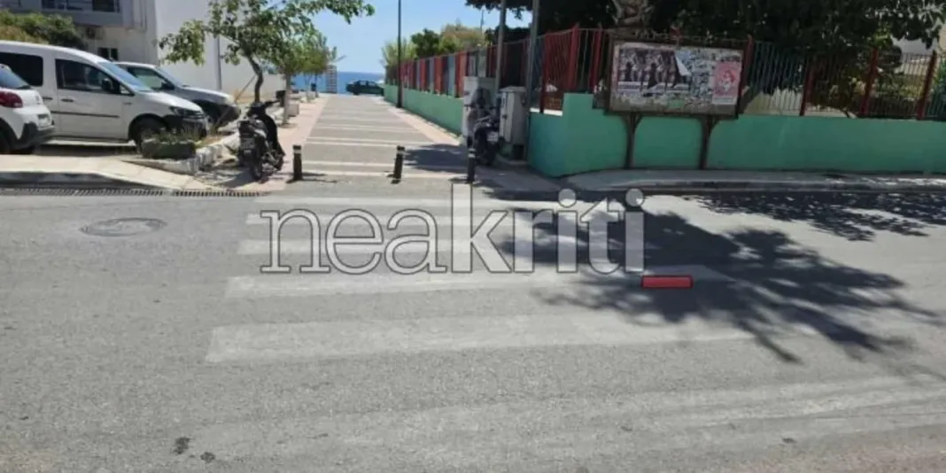 Αυτοκίνητο παρέσυρε 16χρονη έξω από σχολείο στην Ιεράπετρα-Μεταφέρθηκε τραυματισμένη στο νοσοκομείο Αυτοκίνητο παρέσυρε 16χρονη έξω από σχολείο στην Ιεράπετρα-Μεταφέρθηκε τραυματισμένη στο νοσοκομείο