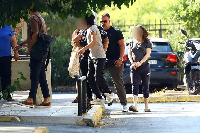 Κυψέλη: Στην Ευελπίδων οι τρεις από το “σπίτι της φρίκης” Κυψέλη: Στην Ευελπίδων οι τρεις από το “σπίτι της φρίκης”