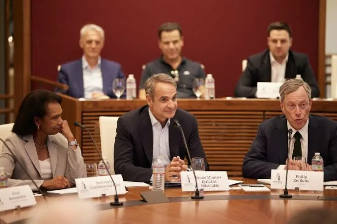 Κυριάκος Μητσοτάκης: Το «ενεργειακό» ραντεβού με τον πρωθυπουργό του Καναδά και η συνάντηση με στελέχη της ExxonMobil Κυριάκος Μητσοτάκης: Το «ενεργειακό» ραντεβού με τον πρωθυπουργό του Καναδά και η συνάντηση με στελέχη της ExxonMobil