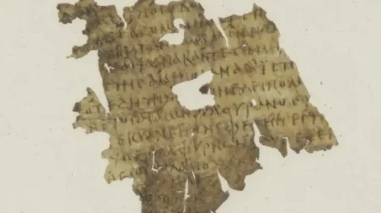 Ανακάλυψαν κομμάτι περγαμηνής με στίχους από την «Οδύσσεια»-Εκδόθηκε στην Αίγυπτο το 300 μ.Χ. Ανακάλυψαν κομμάτι περγαμηνής με στίχους από την «Οδύσσεια»-Εκδόθηκε στην Αίγυπτο το 300 μ.Χ.