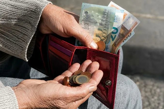 Συντάξεις Οκτωβρίου: Ξεκινούν οι πληρωμές από σήμερα-Οι πρώτοι δικαιούχοι Συντάξεις Οκτωβρίου: Ξεκινούν οι πληρωμές από σήμερα-Οι πρώτοι δικαιούχοι