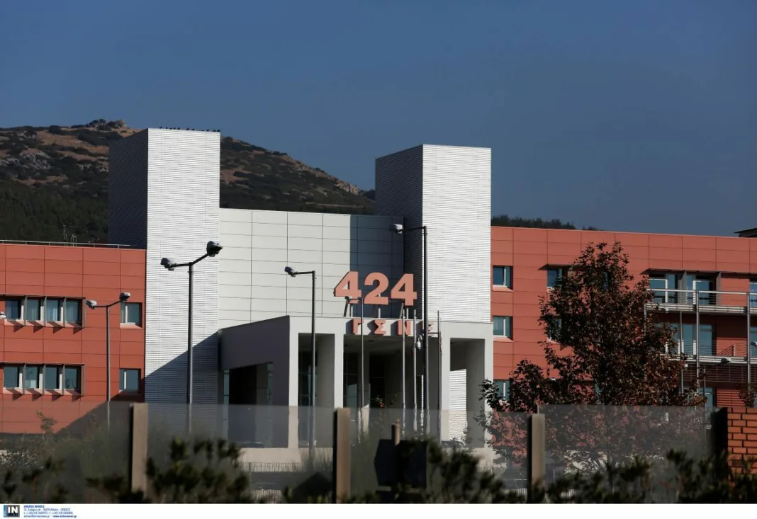 Θεσσαλονίκη: Εντοπίστηκε νεκρός ο διευθυντής της νευρολογικής κλινικής του 424 Στρατιωτικού Νοσοκομείου Θεσσαλονίκη: Εντοπίστηκε νεκρός ο διευθυντής της νευρολογικής κλινικής του 424 Στρατιωτικού Νοσοκομείου
