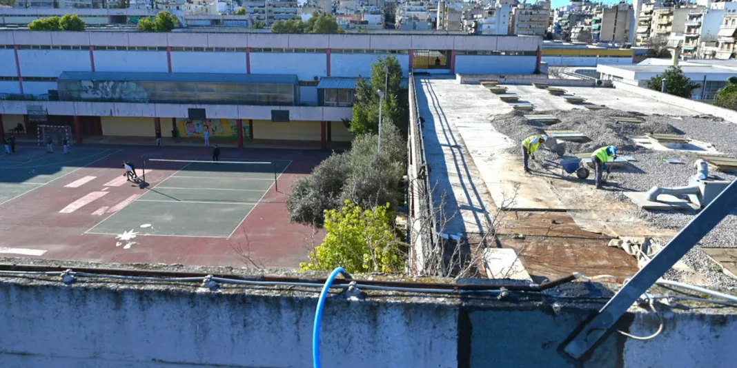 Εκκένωση σχολικού συγκροτήματος στην Γκράβα – Φόβοι για διαρροή αερίου Εκκένωση σχολικού συγκροτήματος στην Γκράβα – Φόβοι για διαρροή αερίου